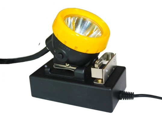 چراغ درپوش معدن قابل شارژ 7800mA چراغ بند ناف سبک 3 وات LED اصلی