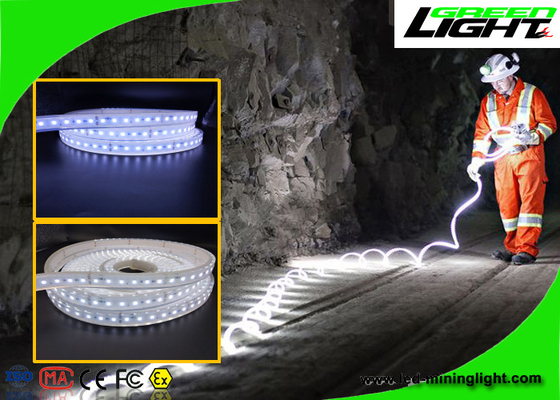 چراغ های نوار چراغ چسب قابل انعطاف 24 ولت ، چراغ های نوار چراغ LED باتری 50/60 HZ