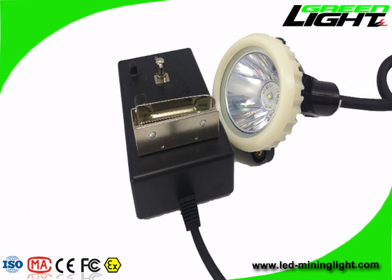 چراغ های درپوش ماینینگ 6600 میلی آمپر 4000/10000Lux ضد انفجار شارژی IP67 لامپ درپوش ماینرز با سیم LED ضد آب