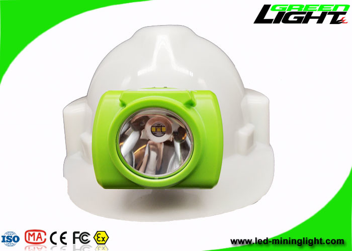 چراغ های معدنی بی سیم OLED ضد آب 13000lux IP68 باتری قابل شارژ 6.8Ah