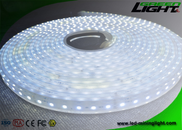 چراغ نوار انعطاف پذیر LED چراغ / چراغ High Lumen Sillicone کنترل ولتاژ / دما